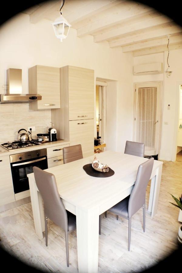 La Conchiglia Daire SantʼAntìoco Dış mekan fotoğraf